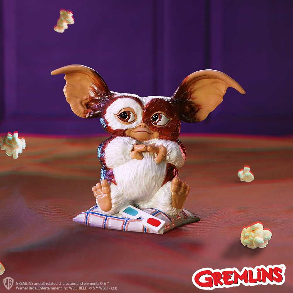 Fifth image for Gremlins Gizmo with 3D Glasses Figurine 14.5cm