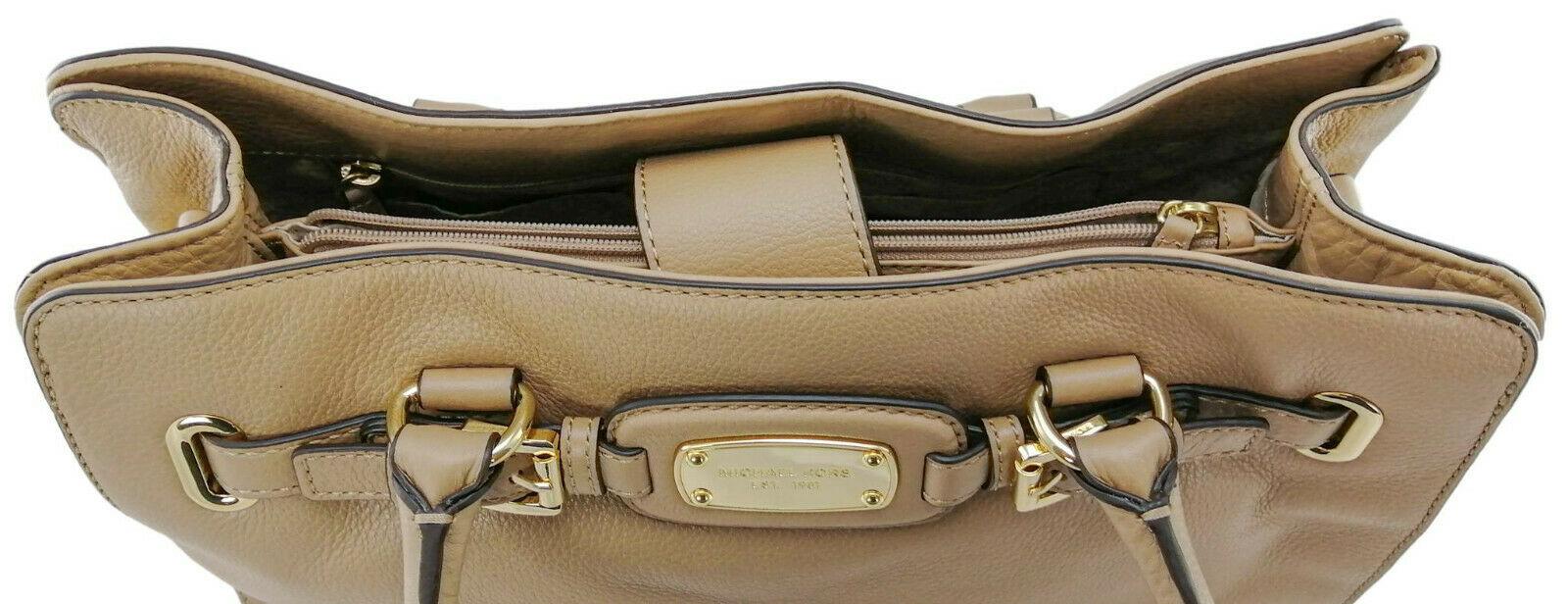Michael Kors Beige Handbag top