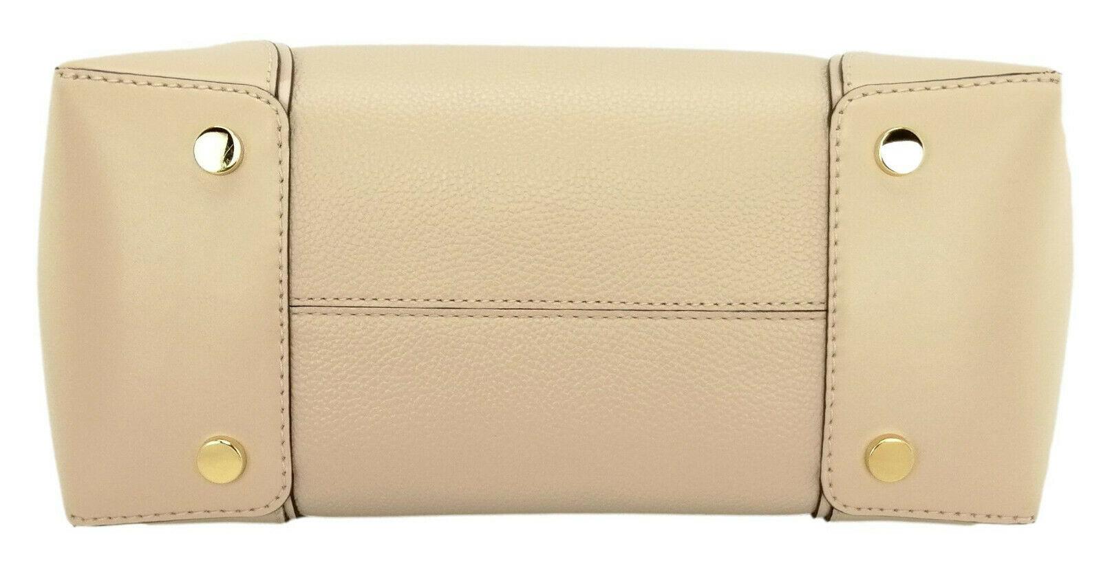 Michael Kors Pink Bag base