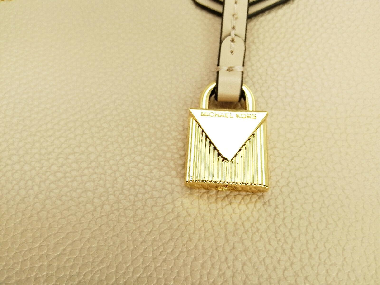 Michael Kors Pink Bag lock