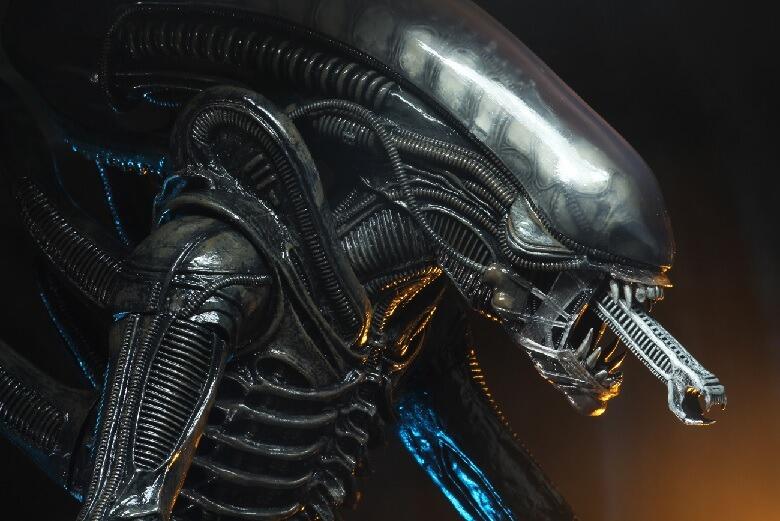 NECA Alien Big Chap 1/4 Scale Action Figure [PRE-ORDER]