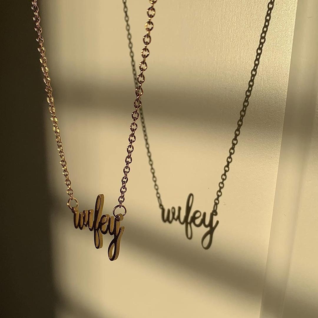 gold wifey necklace