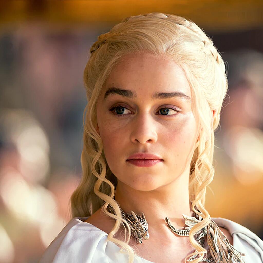 The Legacy of "Game of Thrones" and the Iconic Dragon Glass Dagger