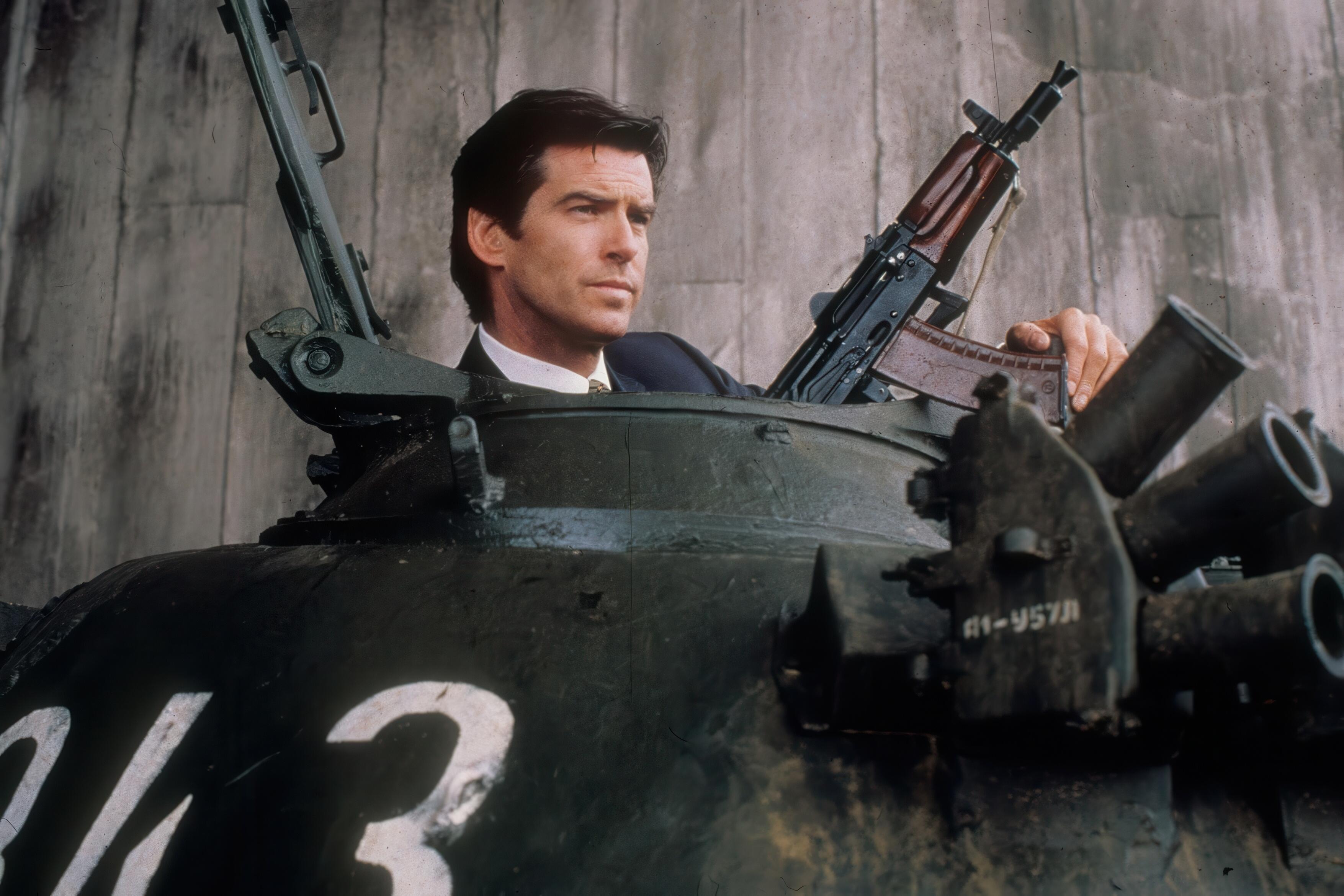 Pierce Brosnan as James Bond in Goldeneye's famous tank chase filmed on location in St. Petersberg and at Leavesden Studios, Watford, Hertfordshire, England