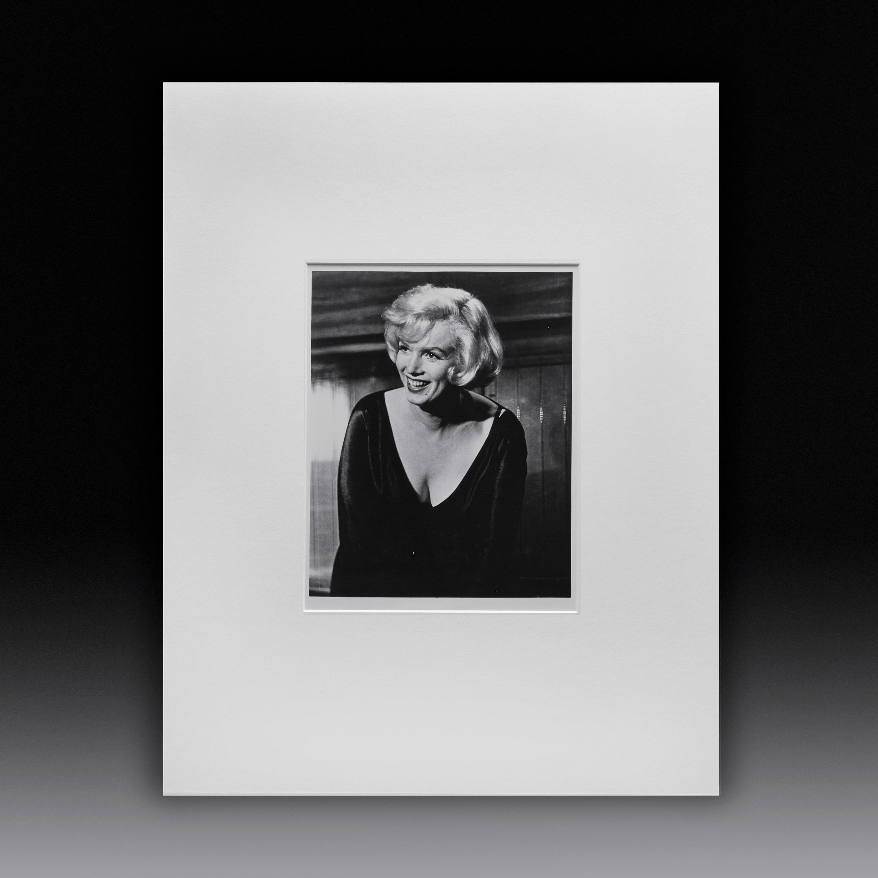 Marilyn Monroe Classic Publicity Photograph - Low-Cut Smile