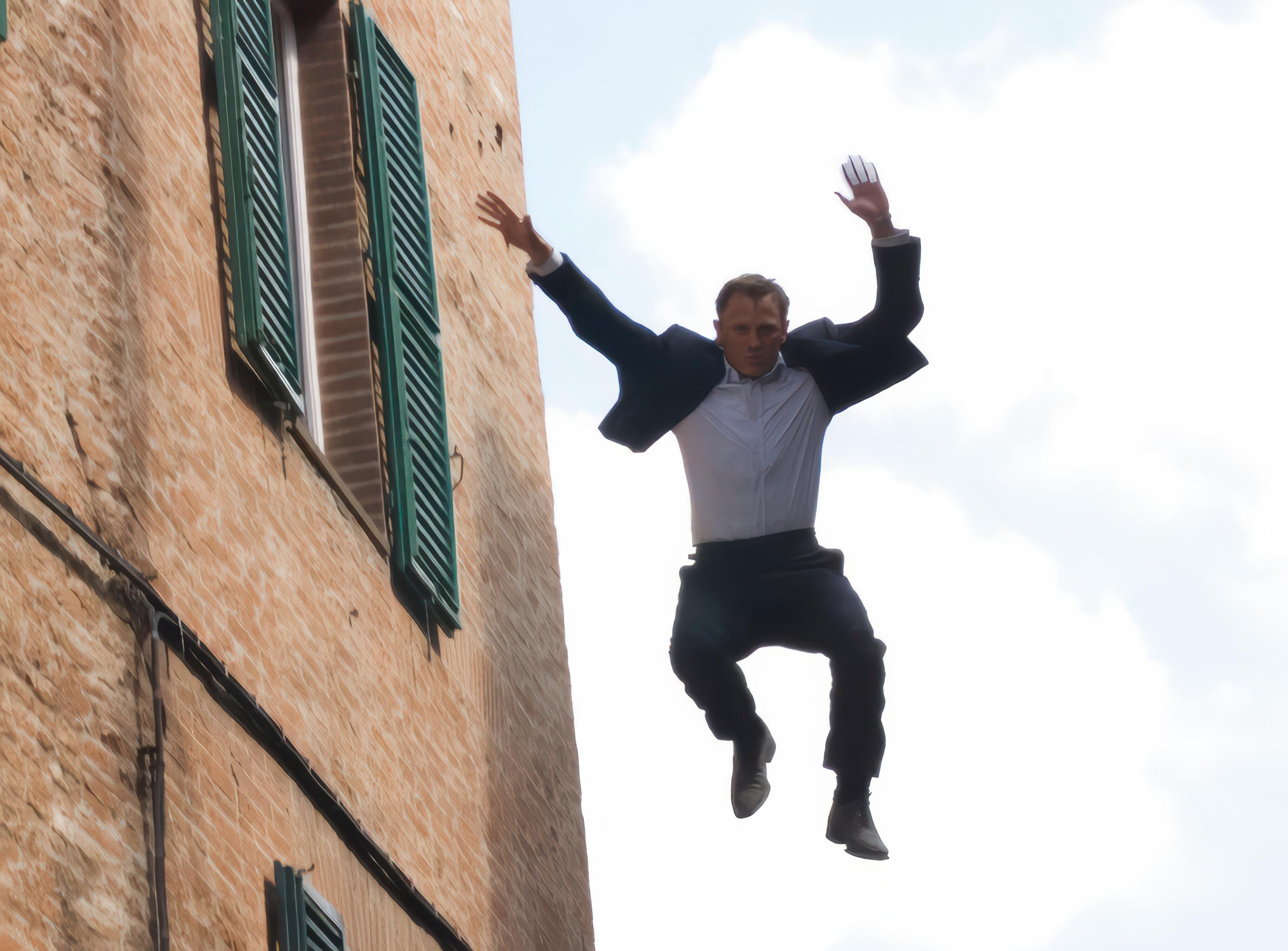 The Siena rooftop parkour sequence from Quantum of Solace, showing Daniel Craig performing a daring jump.