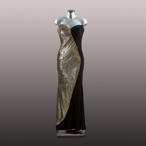 Kim Novak's 61st Oscars Gown