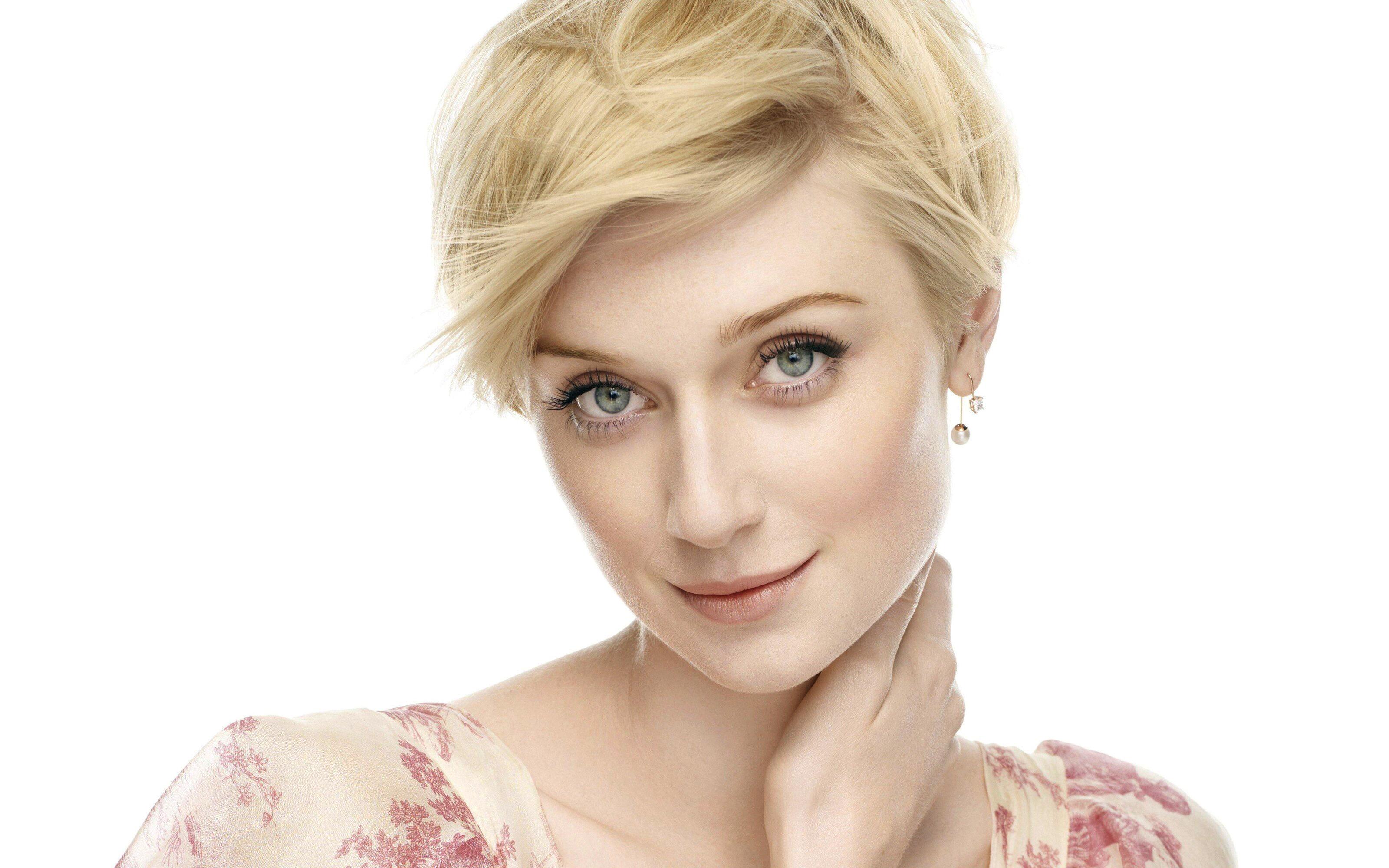An elegant portrait for Australian Acress, Elizabeth Debicki