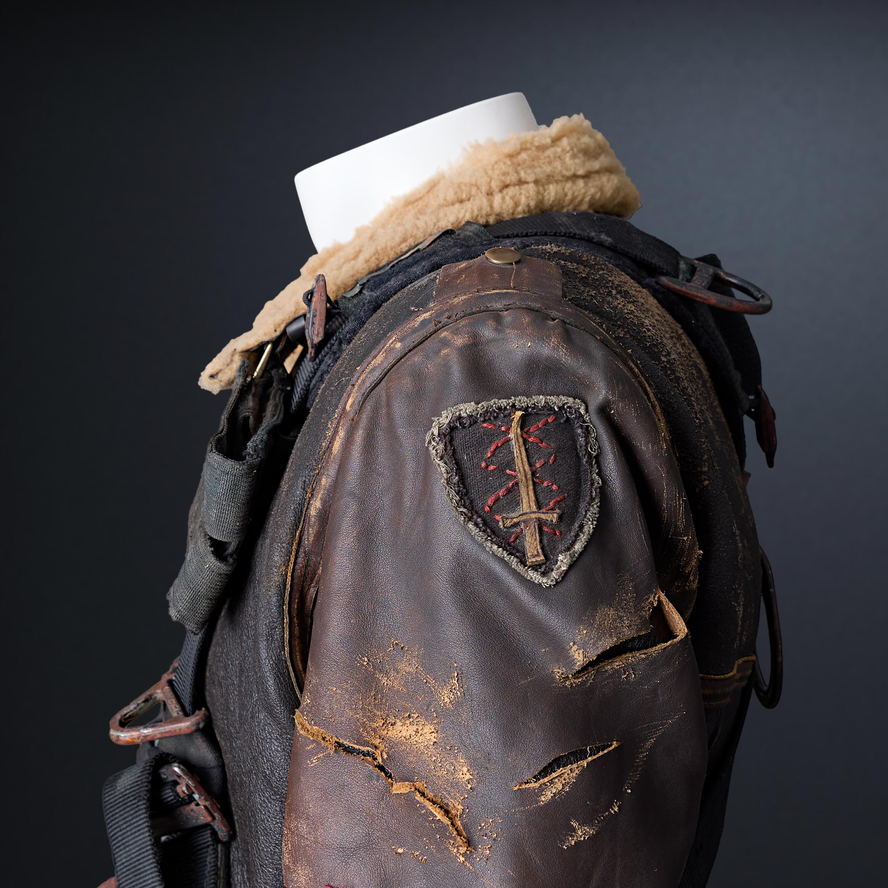 Product gallery Terminator Salvation - John Connor's Screen-Matched Leather Jacket Costume side view worn by Christian Bale