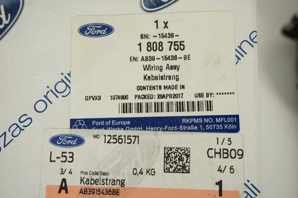 Genuine Ford LED Rear light towing wiring jumper assembly 1808755