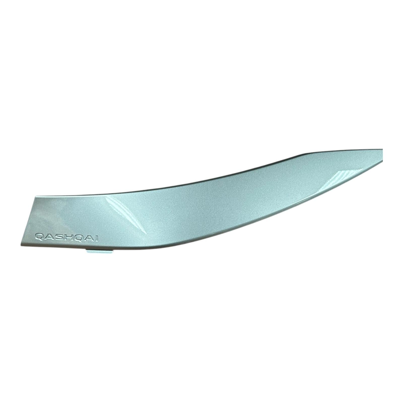 Genuine Nissan Qashqai (J12) RH OS Headlight moulding silver 624146UA0C