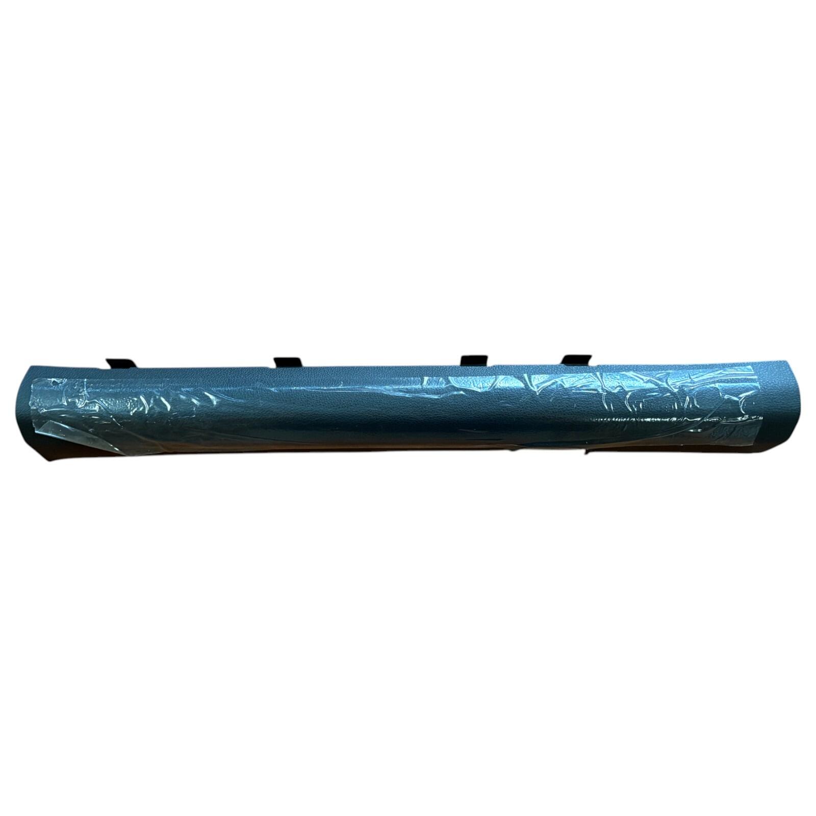 Genuine Hyundai Tucson (16) RH OS Inner sill cover 85881D7000TRY