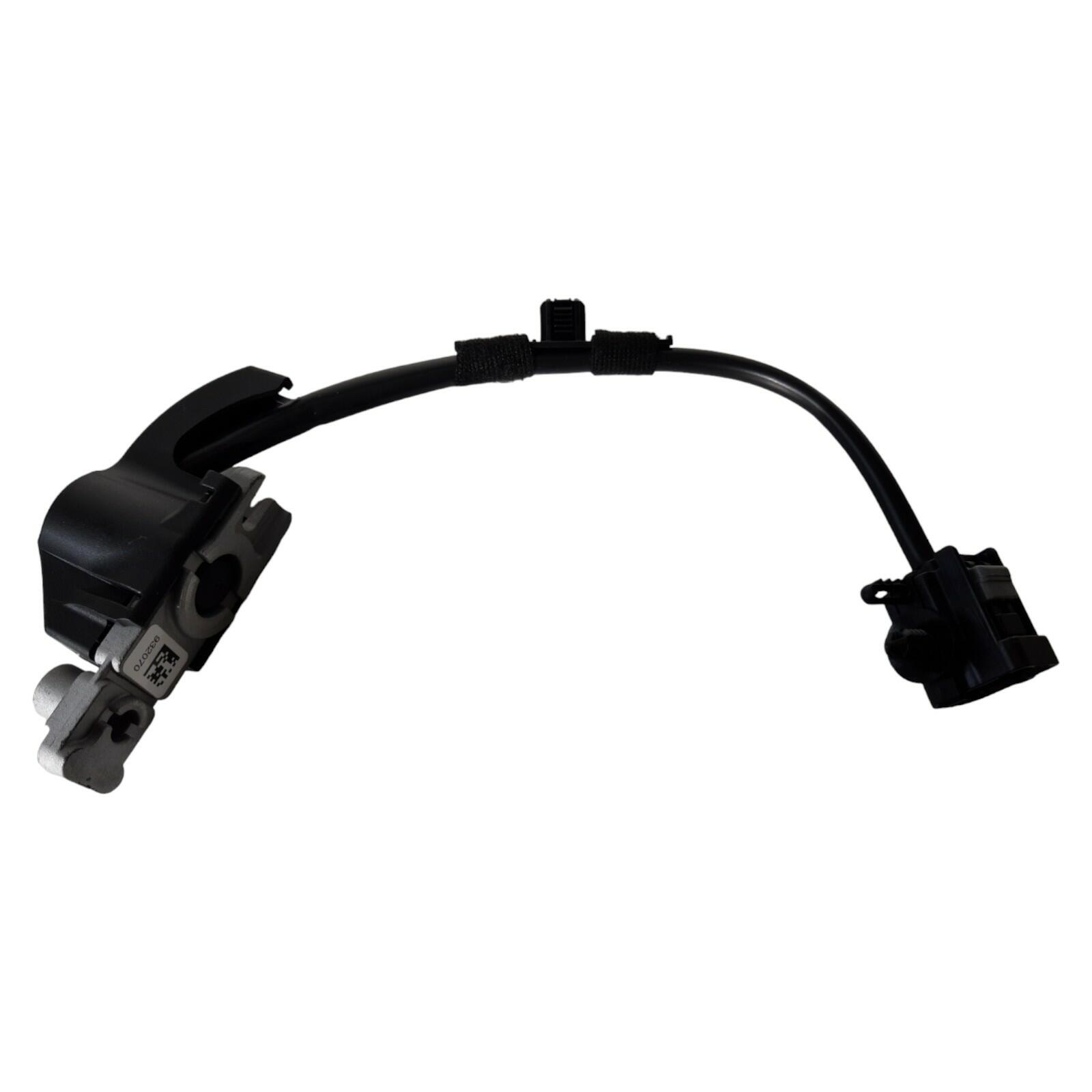 Genuine Volvo V40 Bonnet hinge releaser 31305432