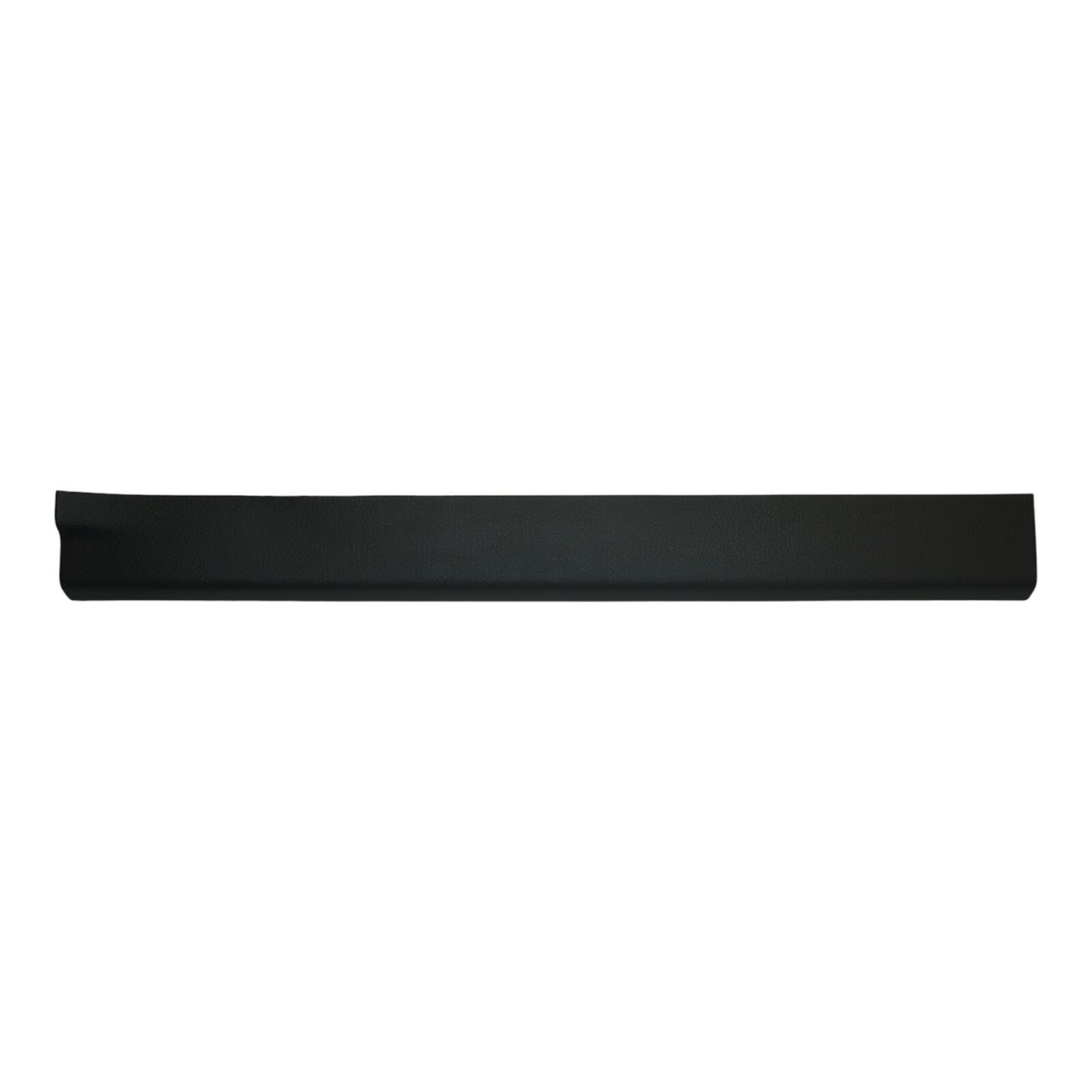 Genuine Ford Focus (CEW CB8) LH NS Front door scuff plate 1730618