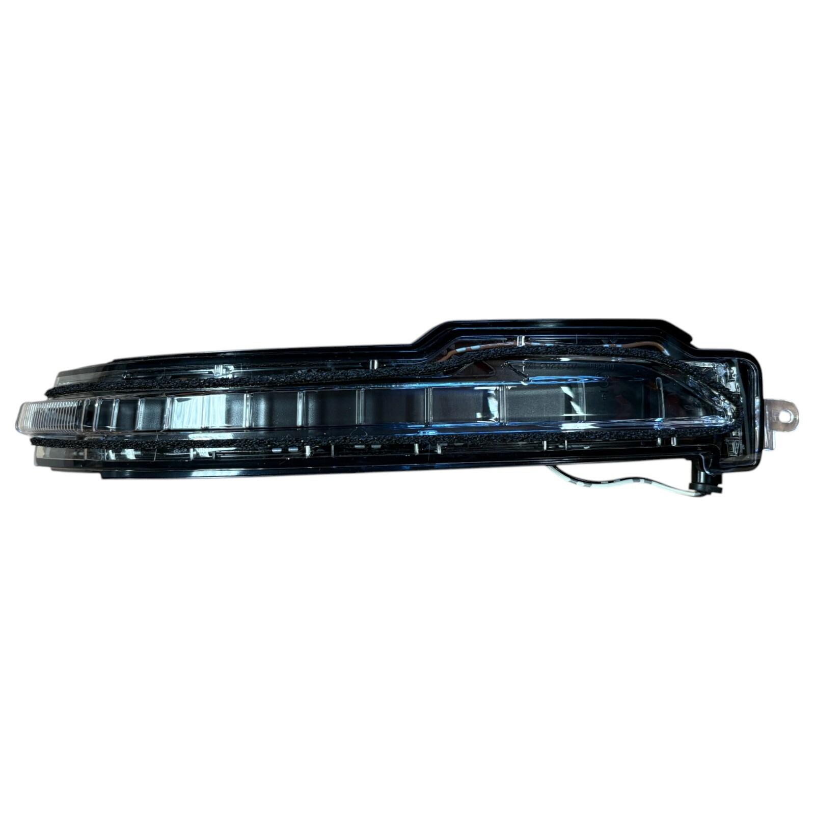 Genuine Nissan Juke (F15E) LH NS Wing mirror indicator assembly 261654KE0A
