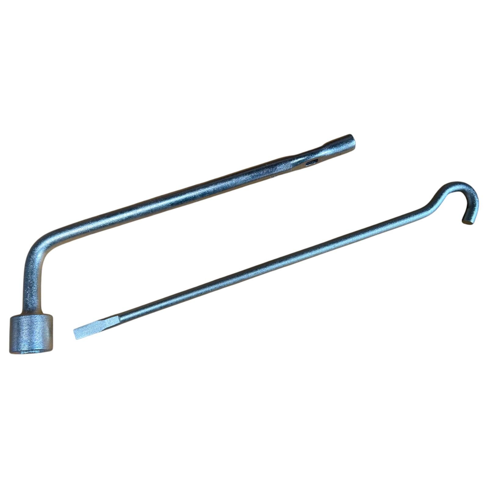 Genuine Nissan Juke (F15) LEAF (ZE0) Tool set 995014J800
