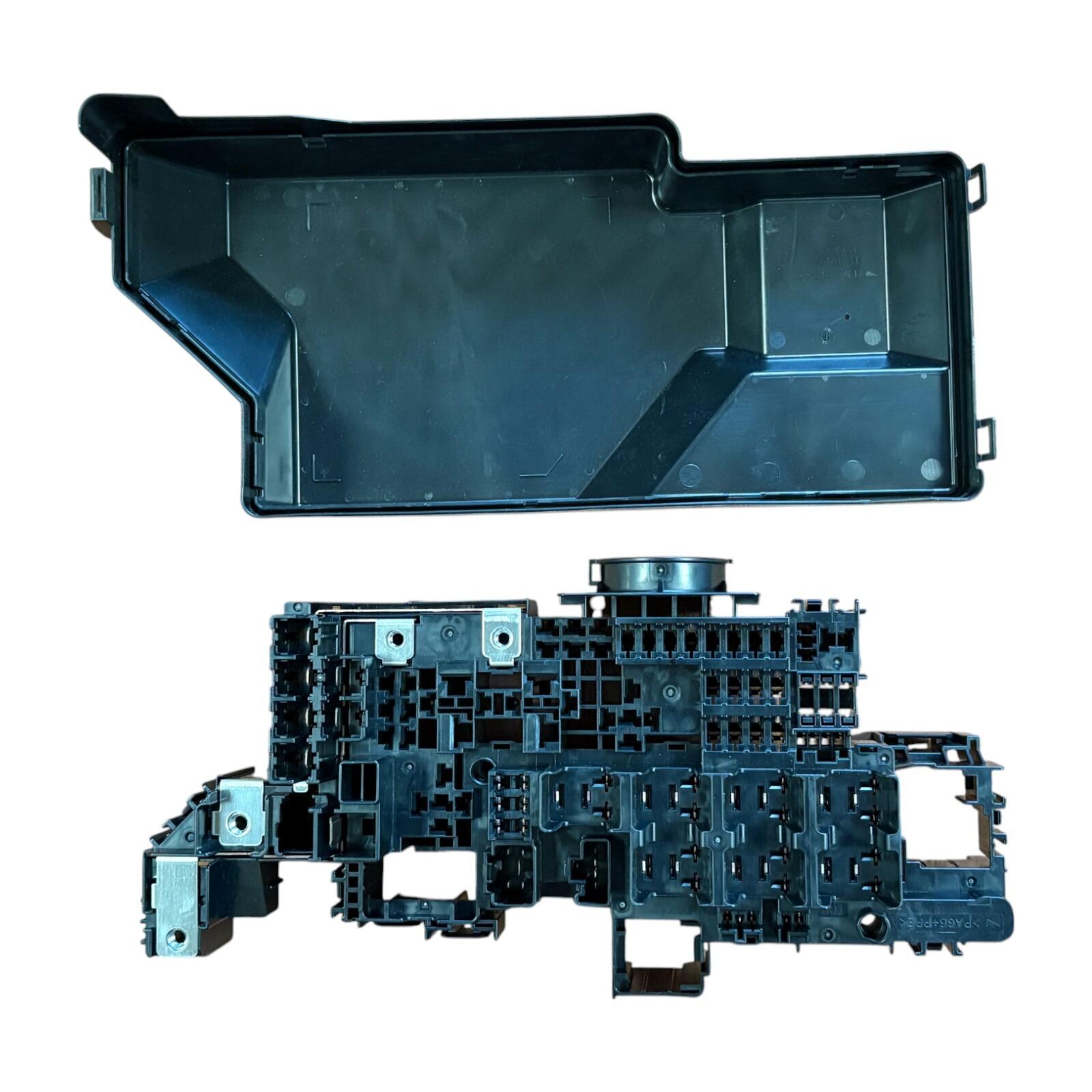 Genuine Isuzu D-MAX Fuse and relay box assembly 8981130970