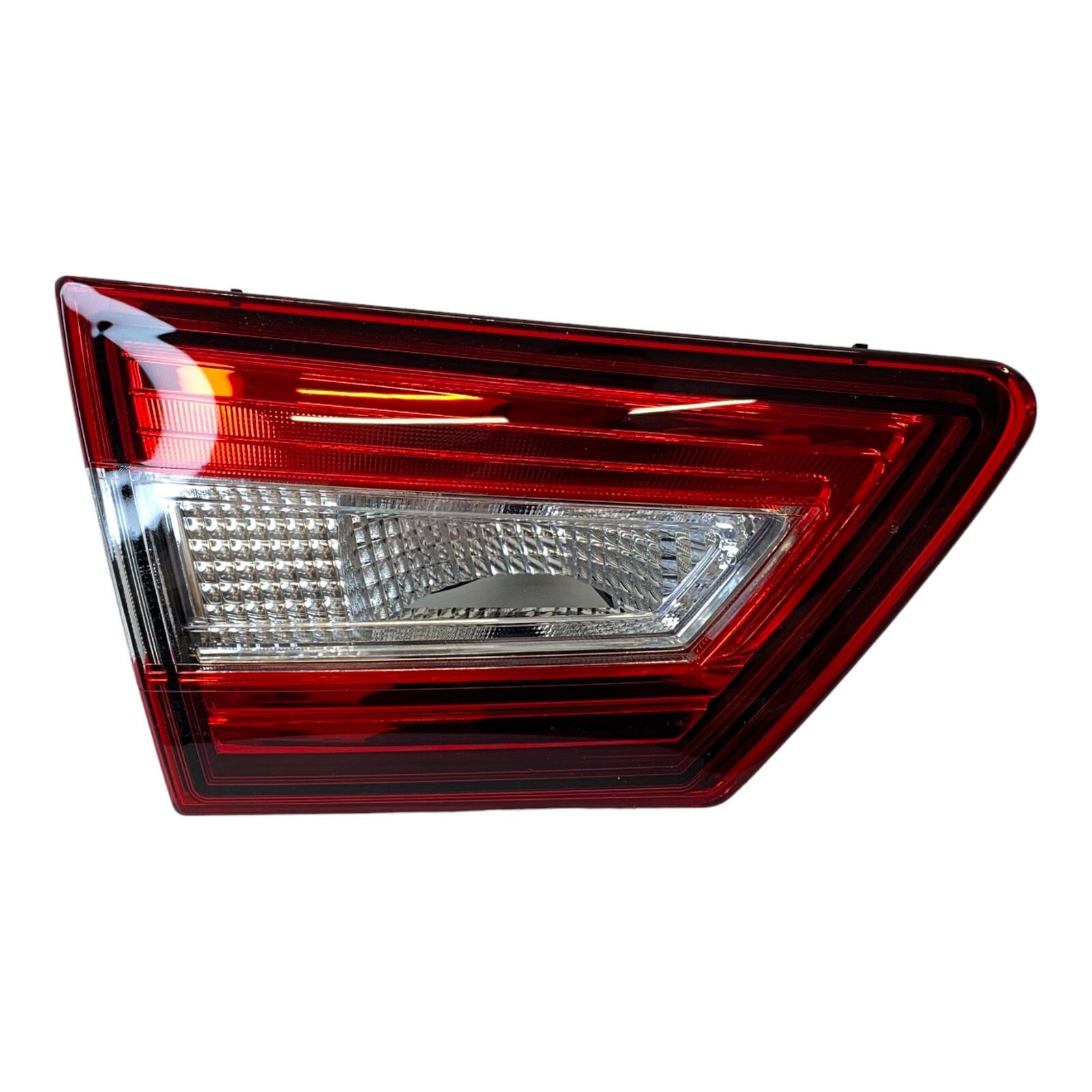 Genuine Renault Clio 4 LH NS Rear tailgate light assembly 265556573R
