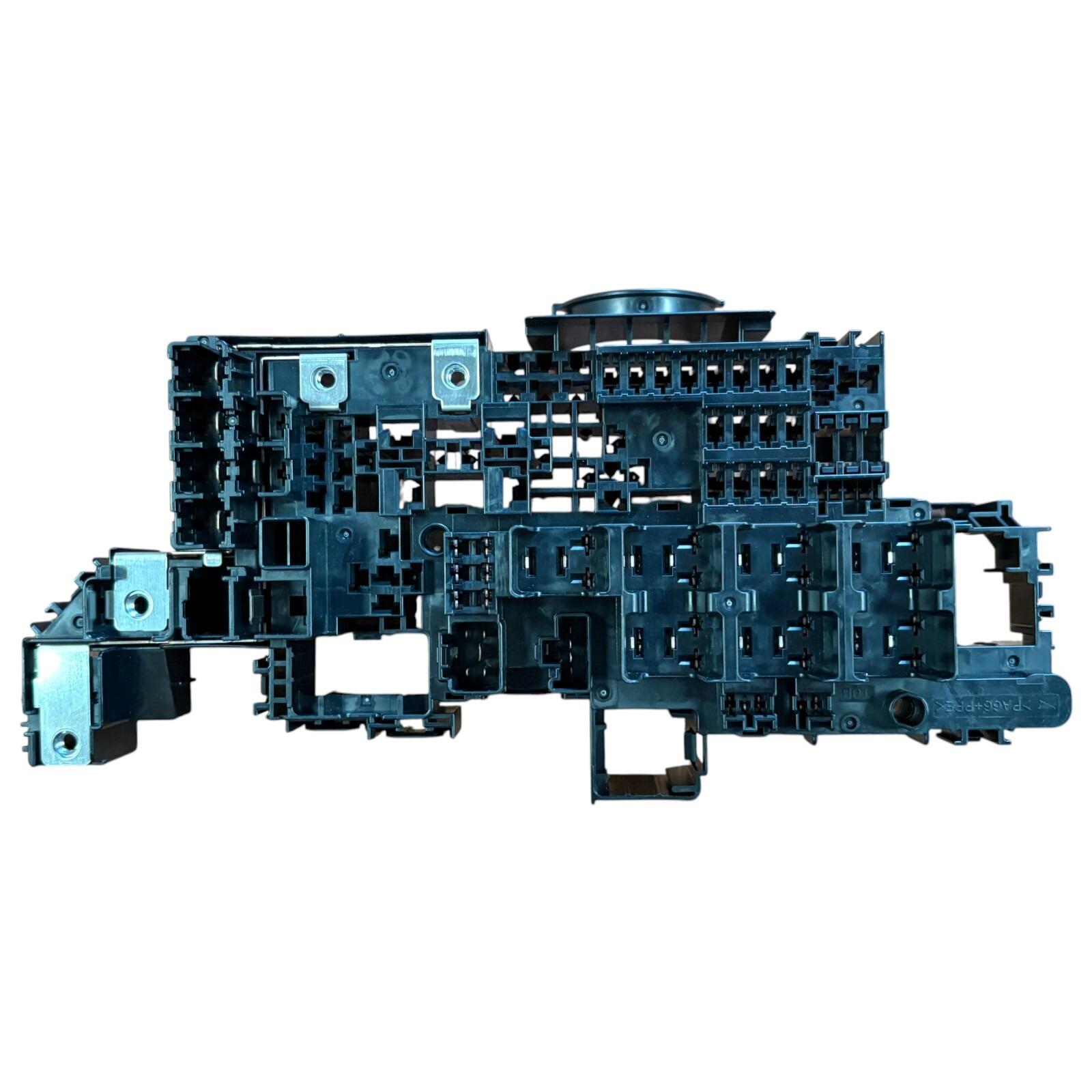 Genuine Isuzu D-MAX Fuse and relay box assembly 8981130970