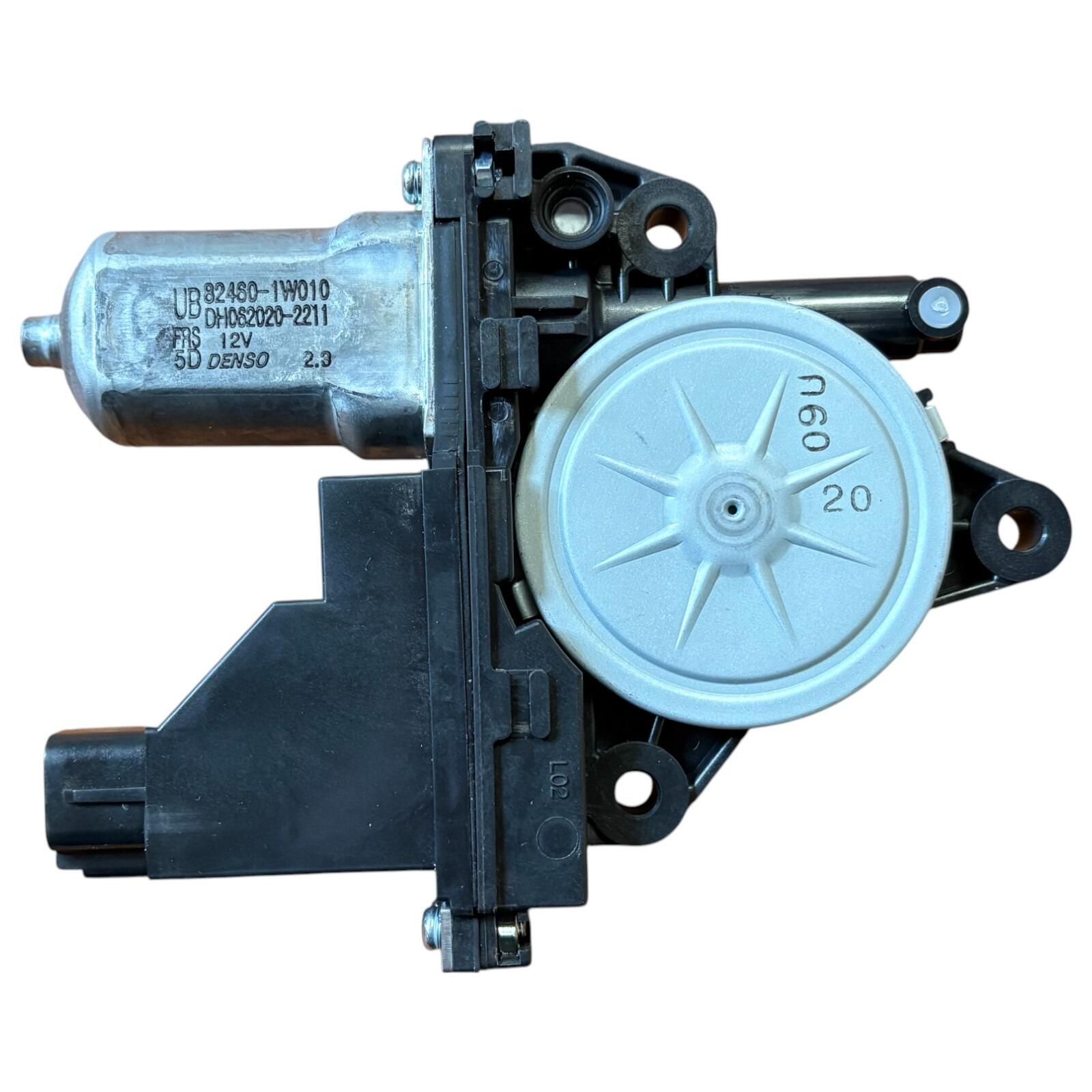 Genuine KIA Rio (12 15) RH OS Front window motor 824601W010