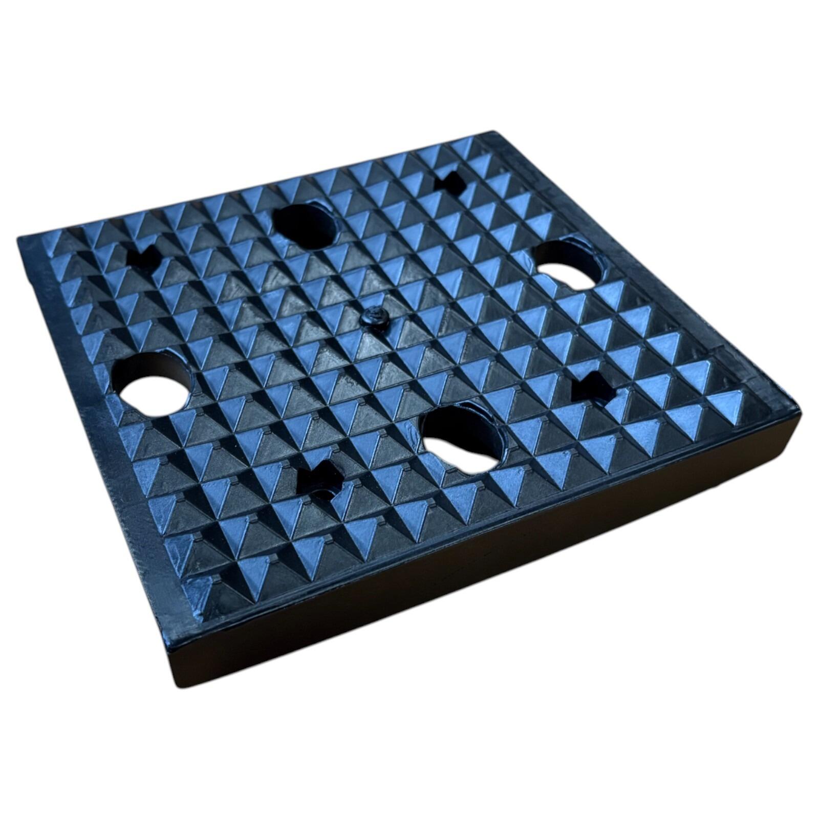 Genuine Iveco Trakker Swinging step tread plate 504097984