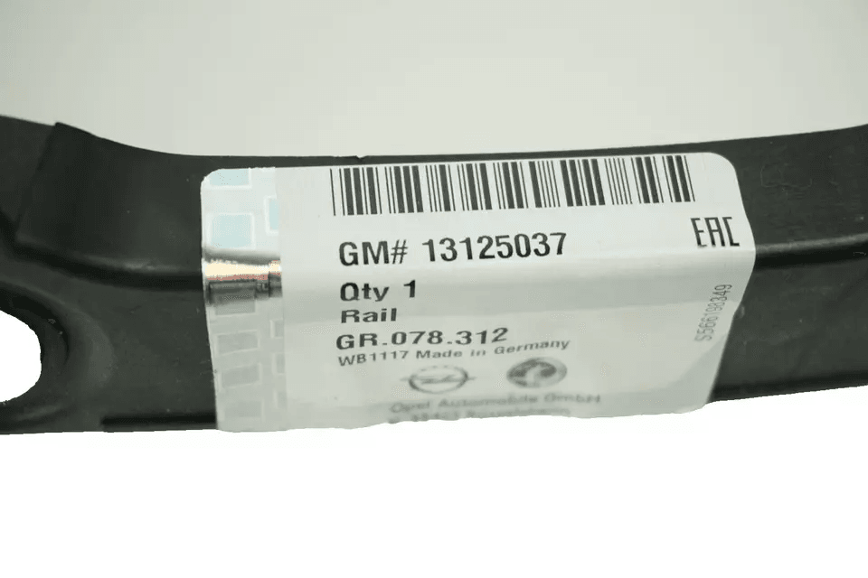 Genuine Vauxhall Zafira B RH Rear Bumper To Side Panel Guide Rail 13125037