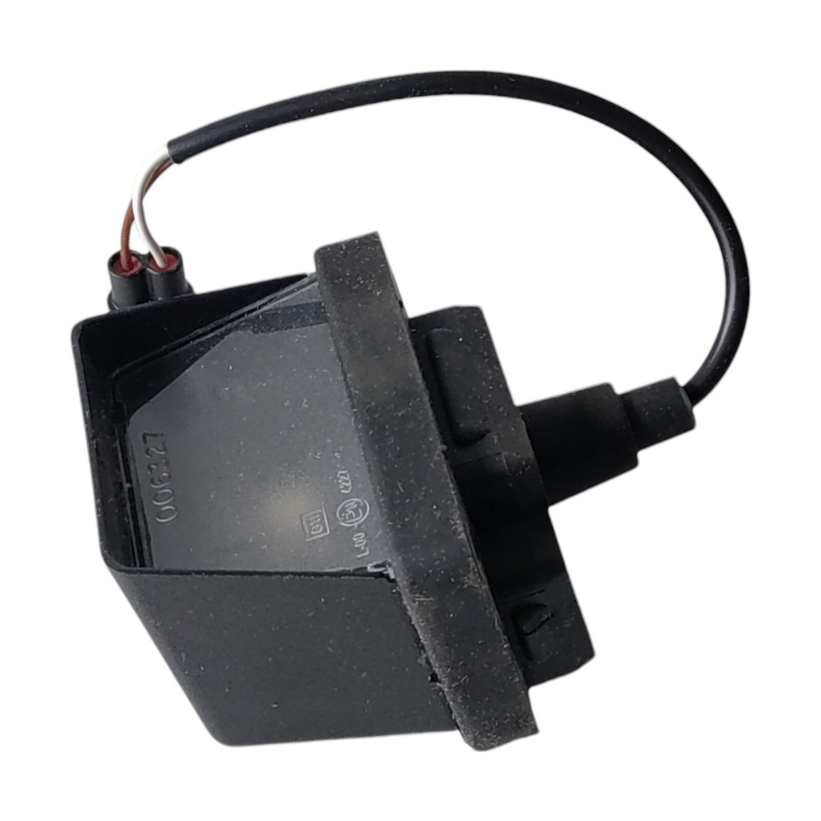 Genuine Ford Transit (DY SY FY TT9) Number plate light assembly 4388315