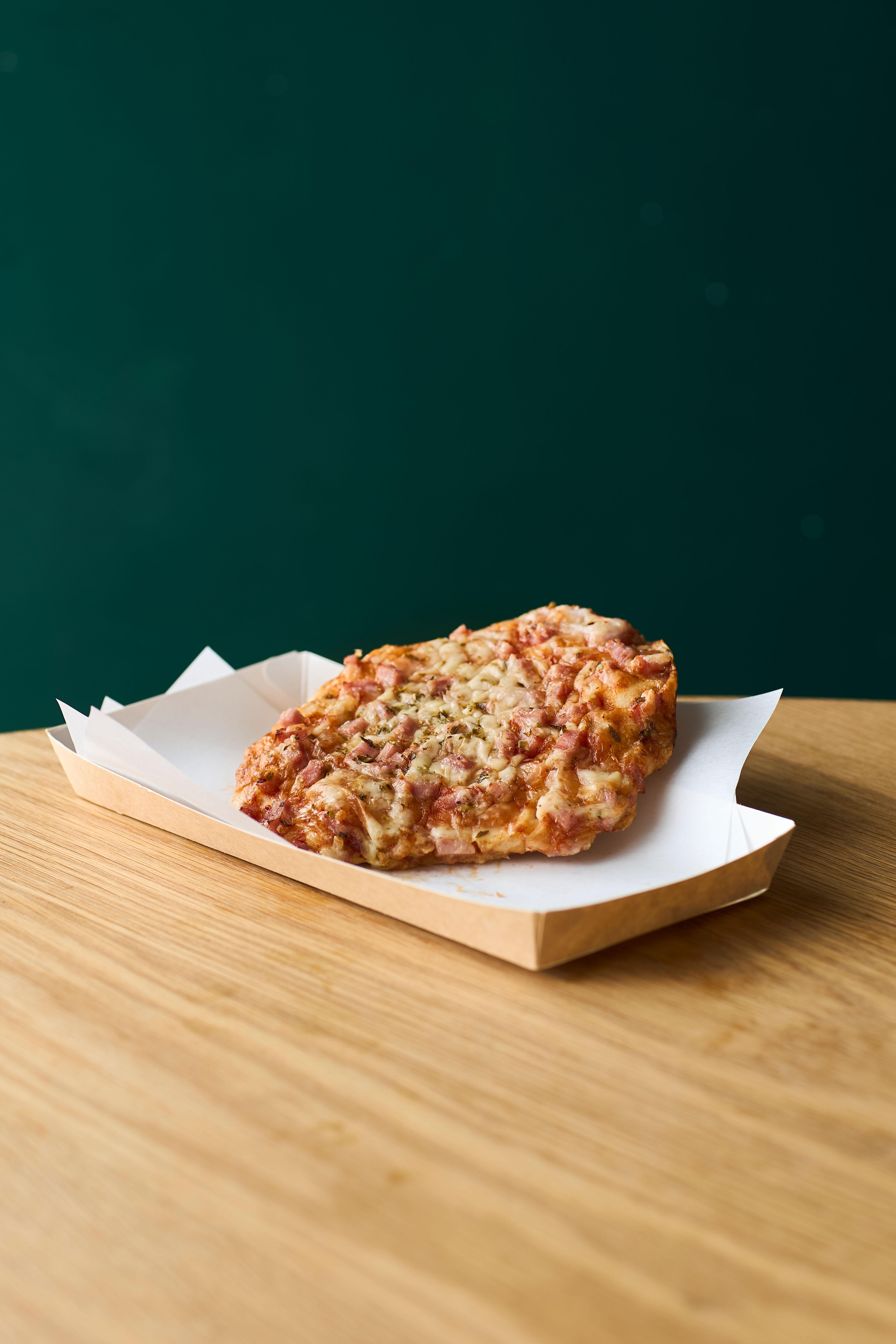 Focaccia  m/skinke & ost image.
