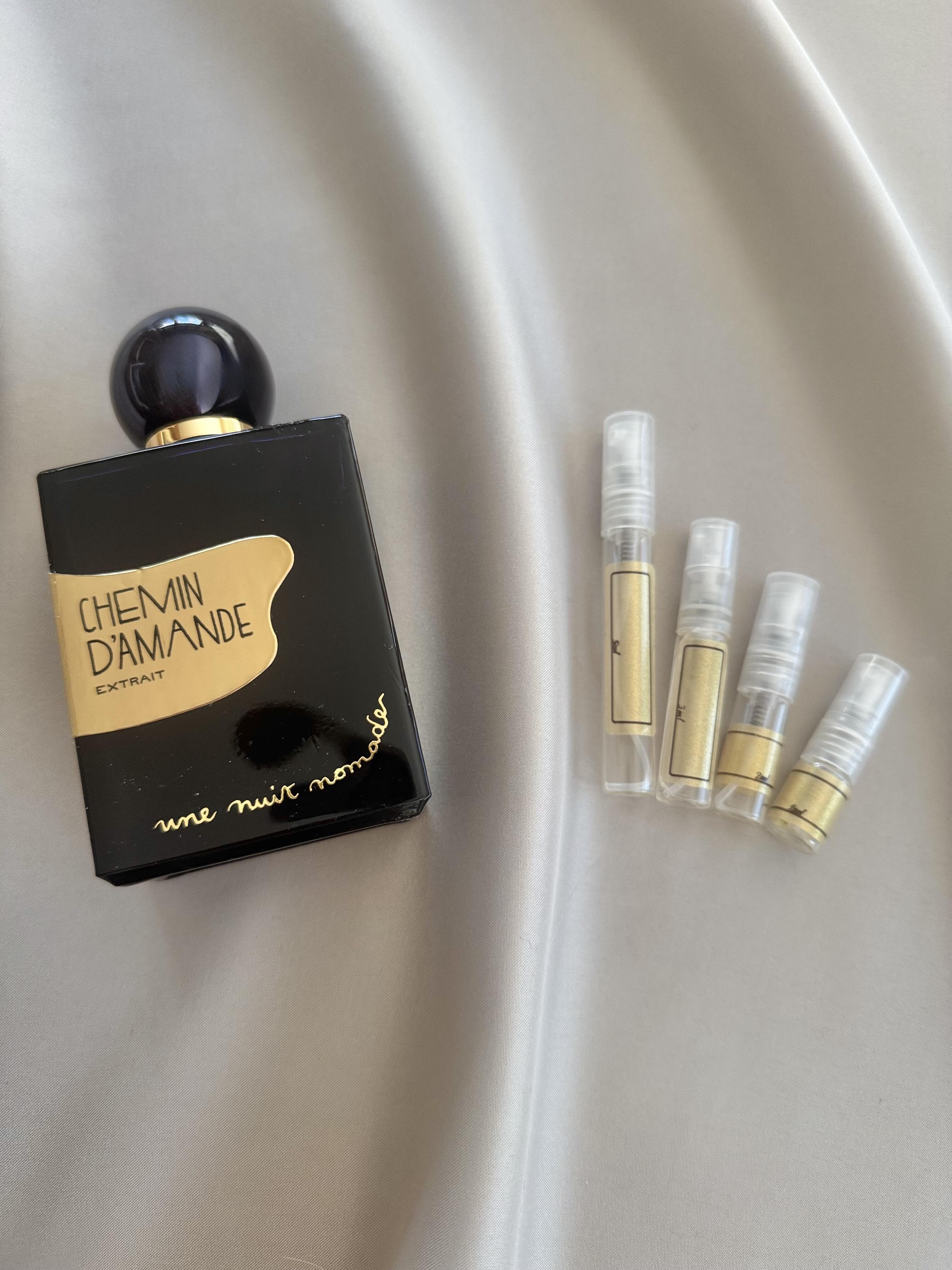 Une Nuit Nomade Chemin D'Amande with sample bottles