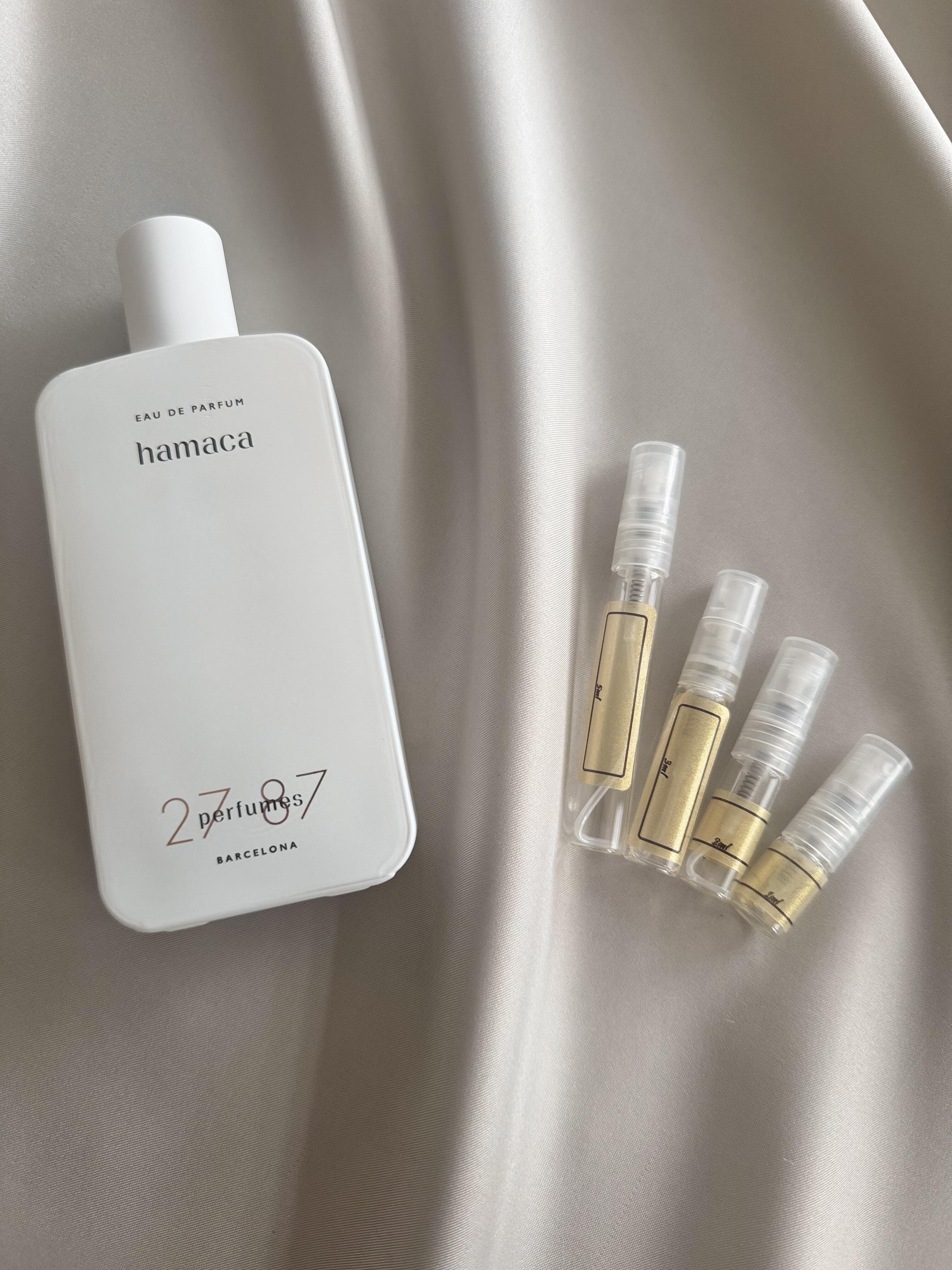 28 87 Hamaca with sample bottles