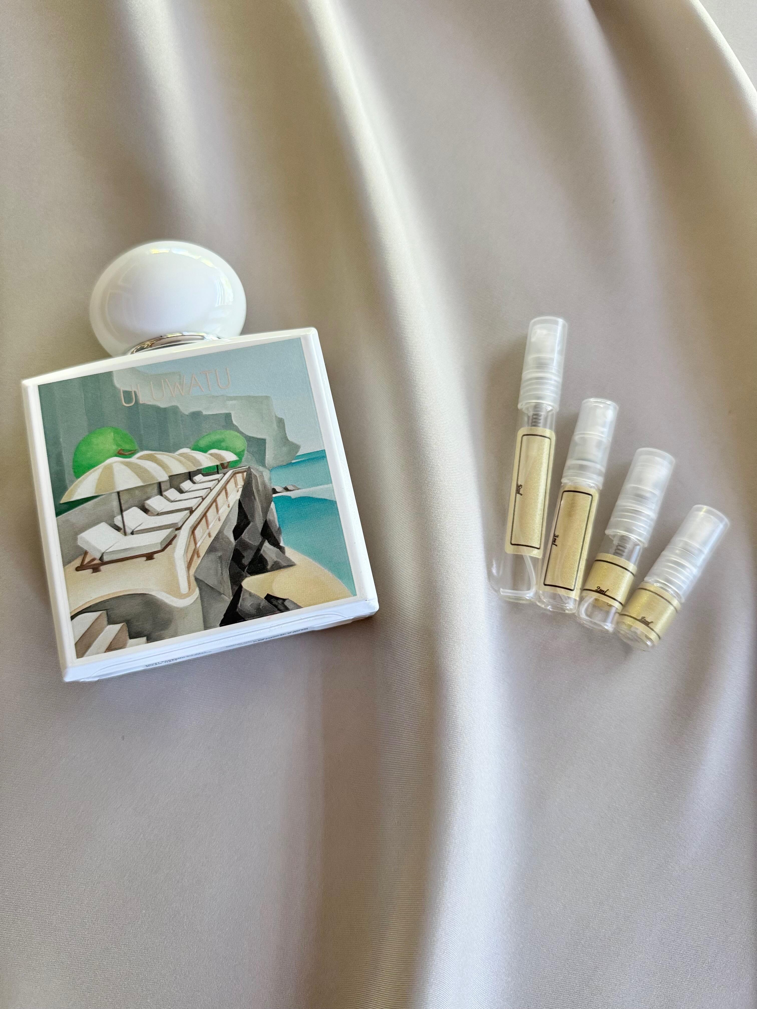 Adamo Parfums Utuwalu with sample bottles