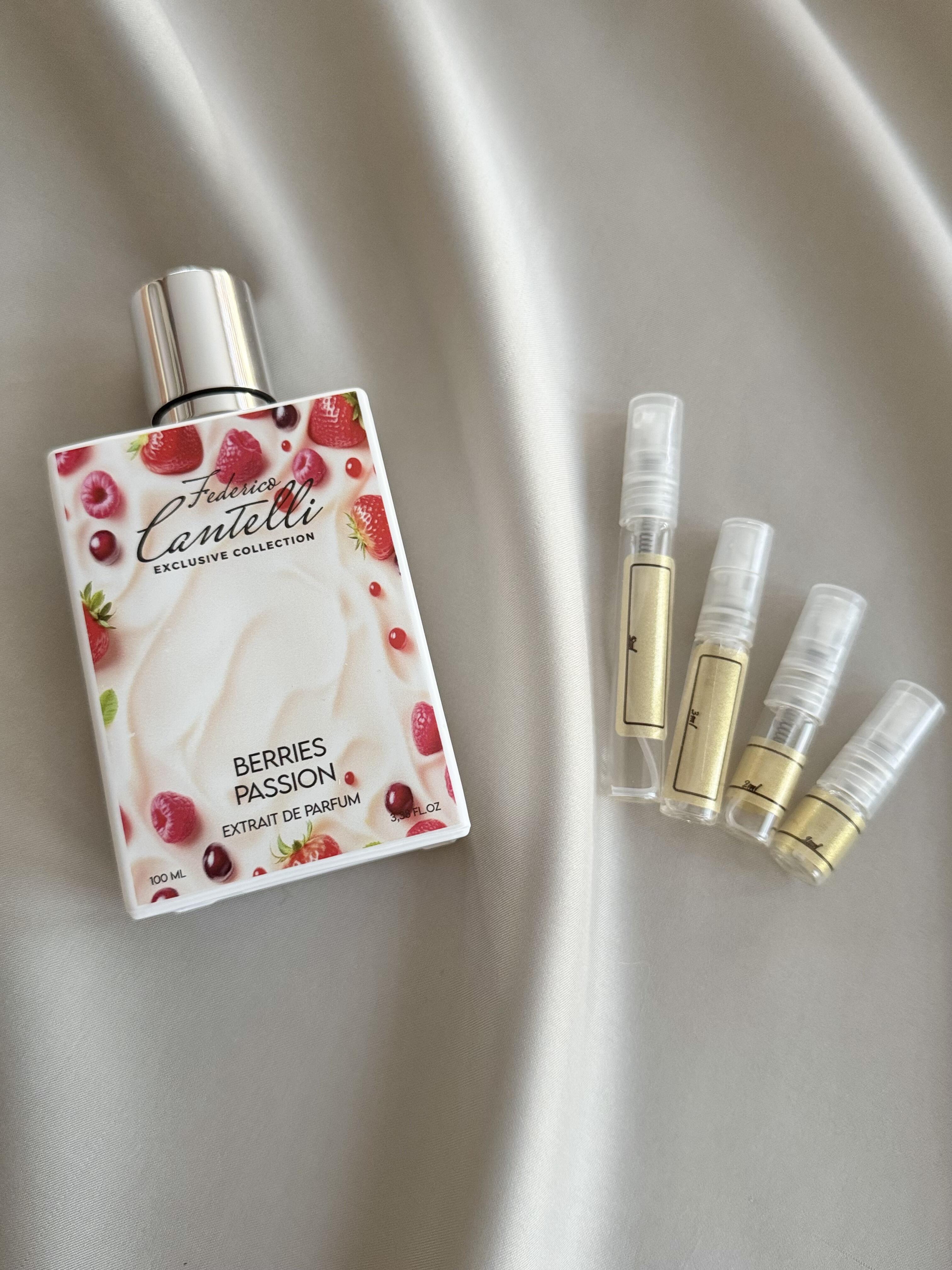Frederico Cantelli Berries Passion with sample bottles