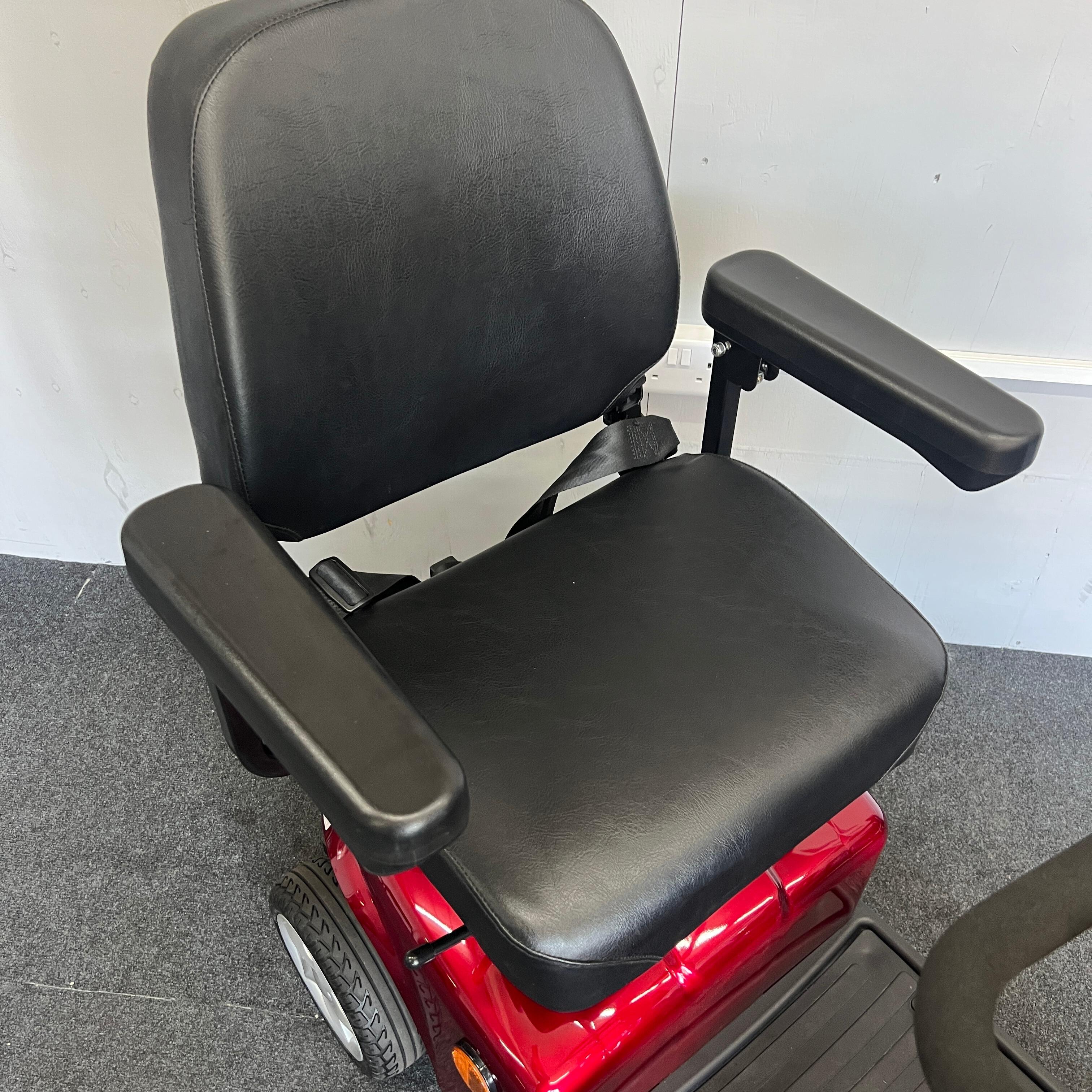 Freerider Mayfair 6 HD padded seat with adjustable arms