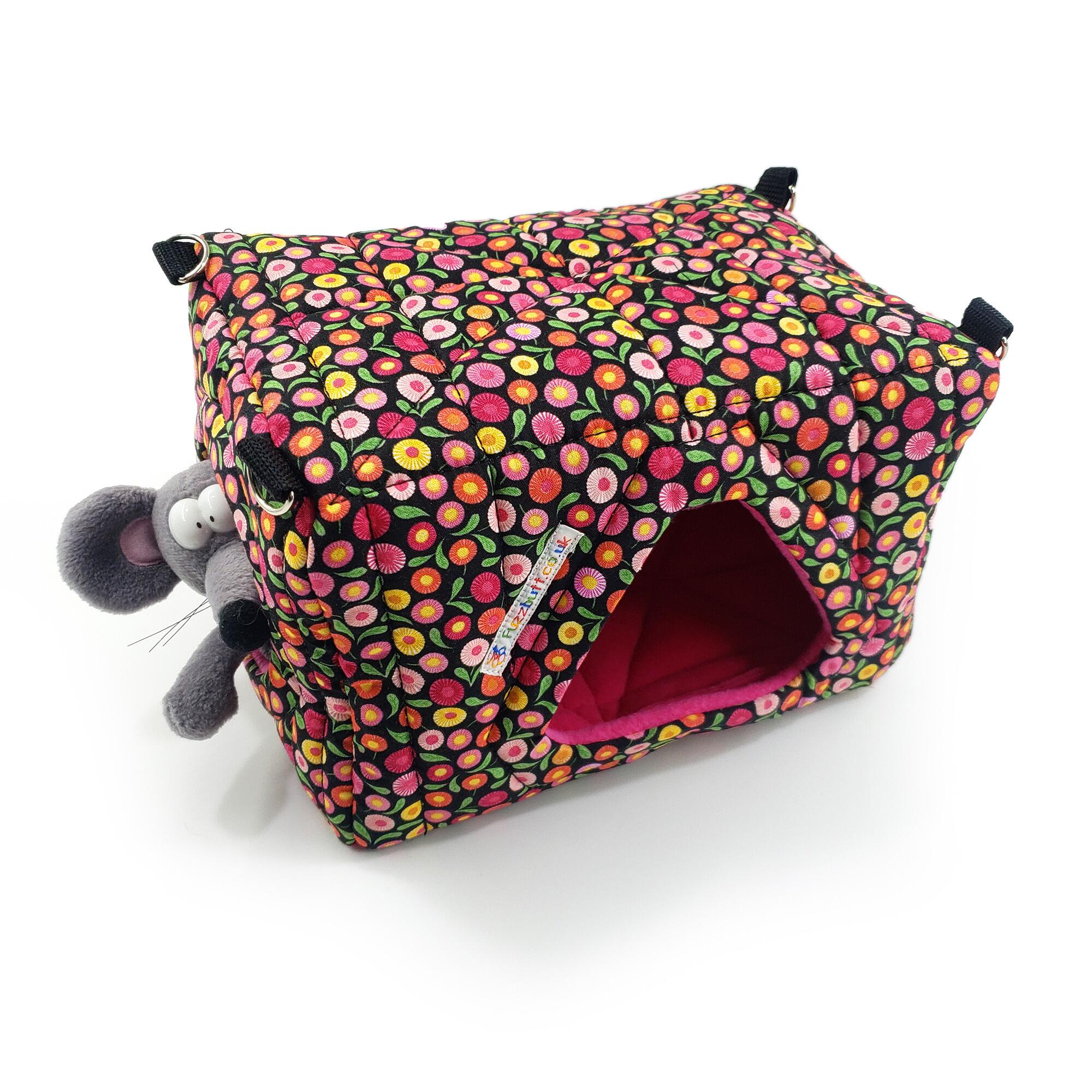Fuzzbutt snooze cube, hanging cube for rats, cube for chinchilla, rat bed, chinchilla bet, rat cube, chinchilla cube, fuzzbutt cube,. fuzzbutts cube