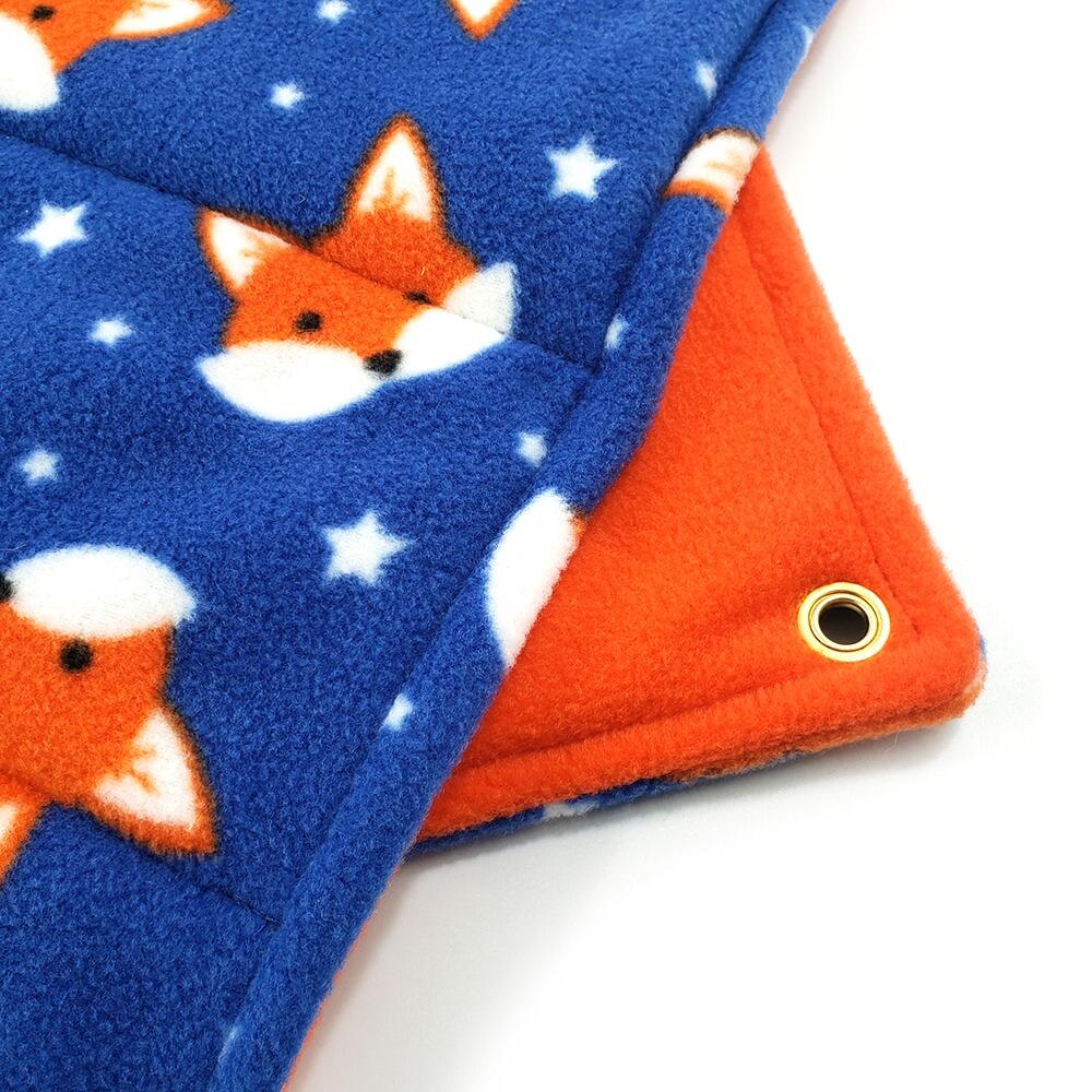 guinea pig show cage liners, piggie pads, pee pads, lap pads, waterproof piggie pads, fuzzbutt guinea pig hammocks, handmade in the UK