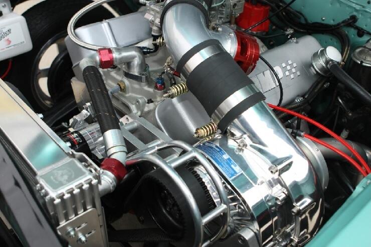 Carbureted and aftermarket efi chevrolet sb and bb cog race kits.