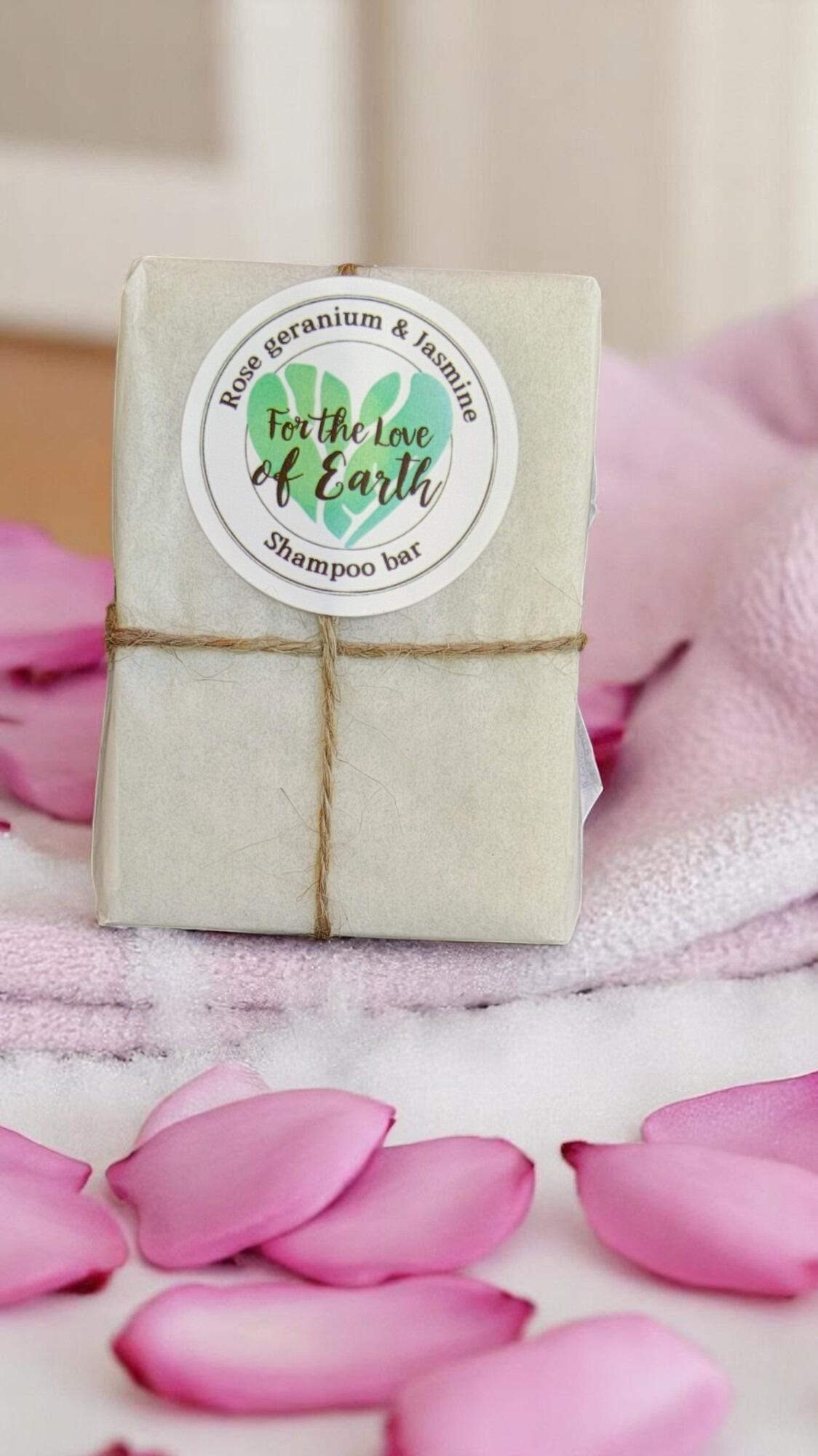A For The Love of Earth Rosemary, Cedarwood and Clary sage shampoo bar