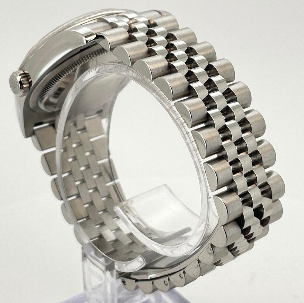 せ*の様 ROLEX リューズ 241 24-530-8 スイス製　新品 新品未開封】ロレックス リューズ 241 24-530-8 - メルカリ