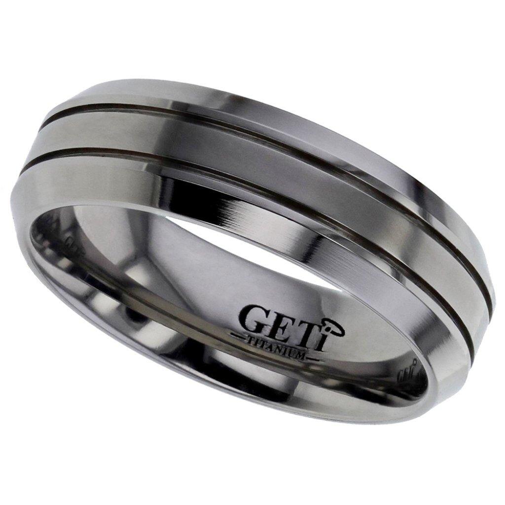 Chamfered edge Geti titanium wedding band with satin centre, polished edges and two deep grooves by Gold and Diamonds