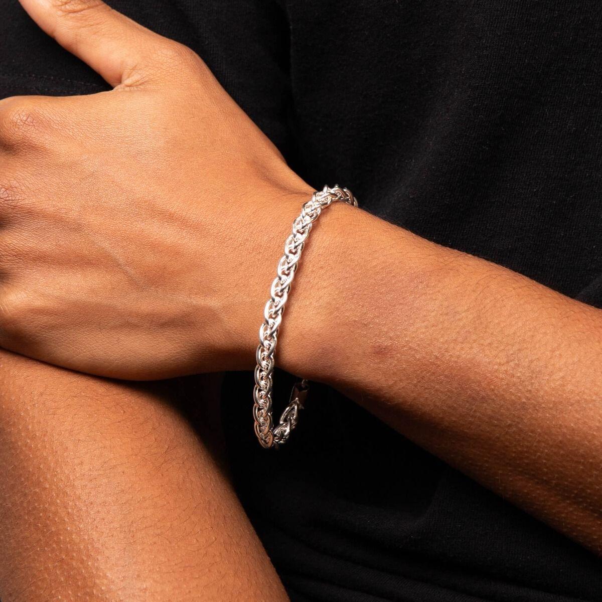 "21cm Heavyweight Spiga Link Chain Bracelet in polished sterling silver by fredbennett®, AnchorCert Pro certified skin safe, presented in a branded premium suede pouch in a branded gift box."