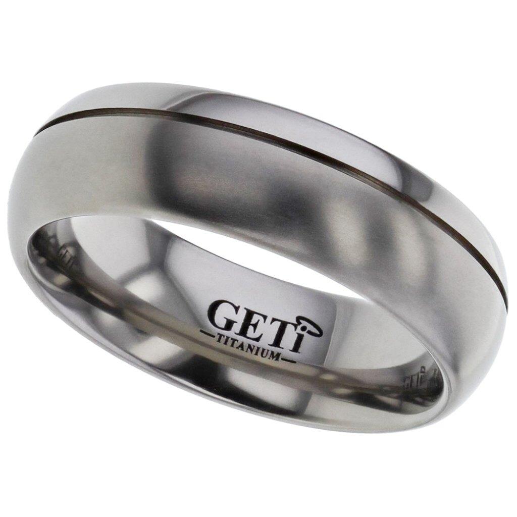 Traditional court Geti titanium wedding band with hammered satin finish, polished detail and offset groove by Gold and Diamonds