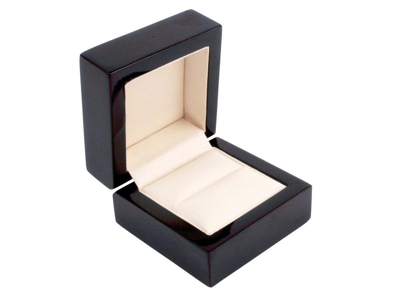 Men's 7mm medium weight traditional court shaped wedding band by goldanddiamonds.co.uk