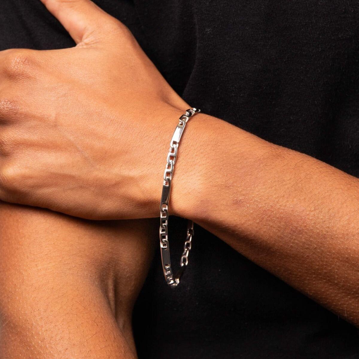 "fredbennett® Stainless Steel Bar Chain Bracelet – A sleek and modern men’s bracelet crafted from high-quality stainless steel, featuring a stylish bar detail. Perfect for everyday wear and pairs with the matching necklace for a coordinated look. AnchorCert® certified and presented in luxury suede packaging from Gold and Diamonds."