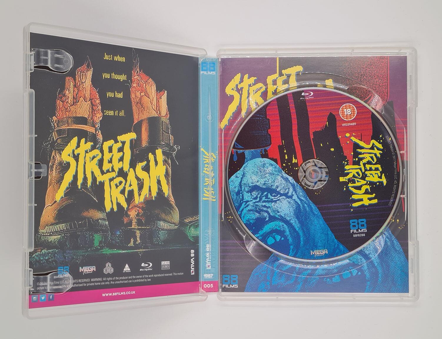 Street Trash - Blu-Ray - Region Free - [Pre-owned] - 88 Films - Item Image 3