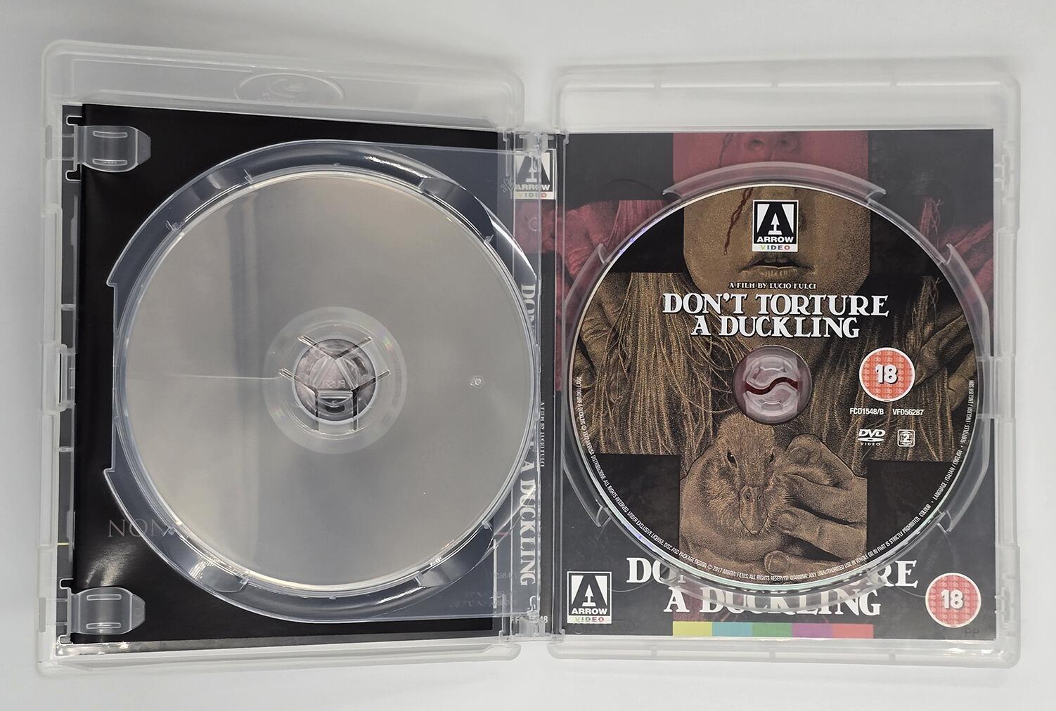 Don't Torture a Duckling - Slipcover - Blu-Ray (Region B) + DVD (Region 2) - [Pre-owned] - Arrow Video - Item Image 6