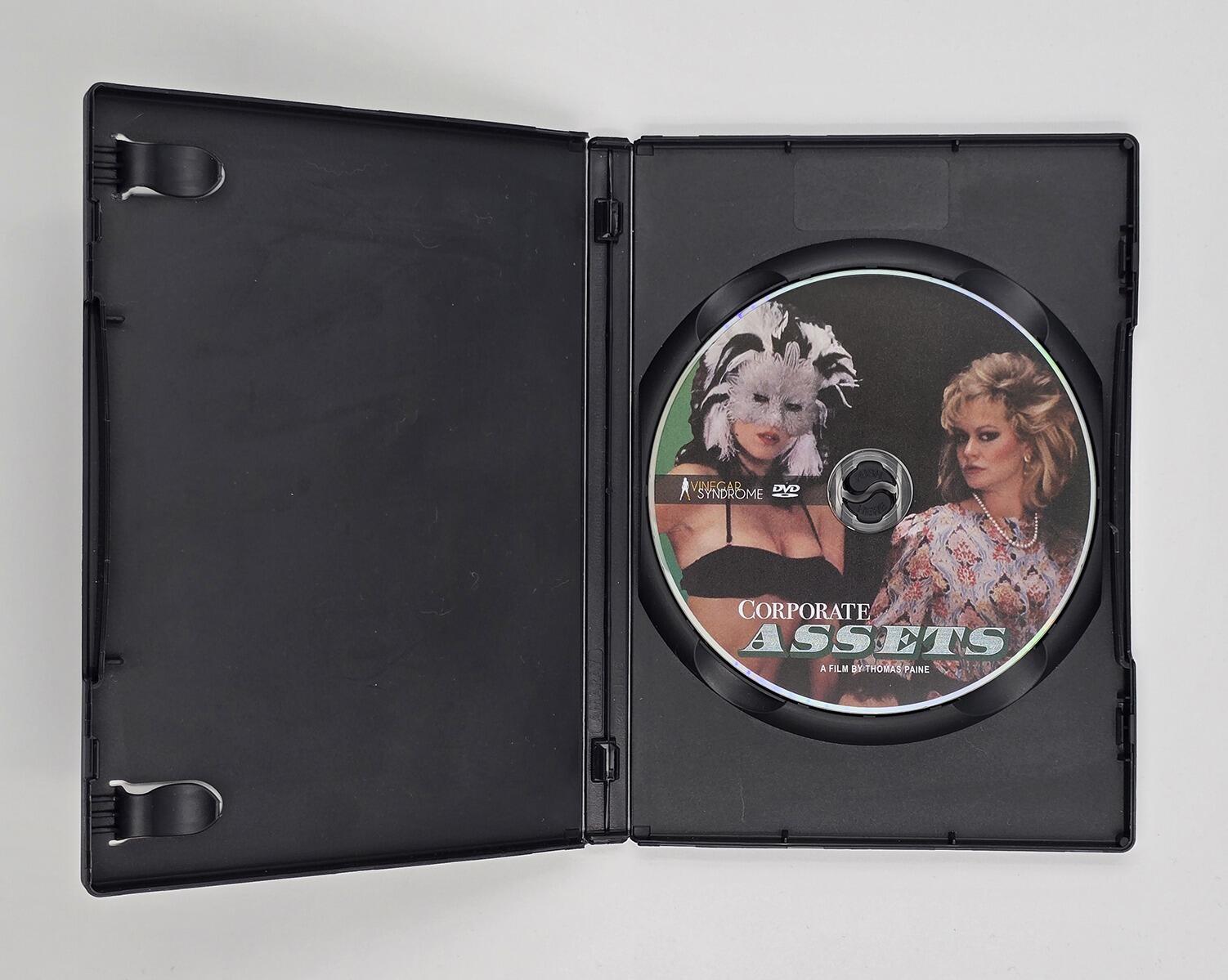 Corporate Assets - DVD - Region Free - [Pre-owned] - Vinegar Syndrome - Item Image 3