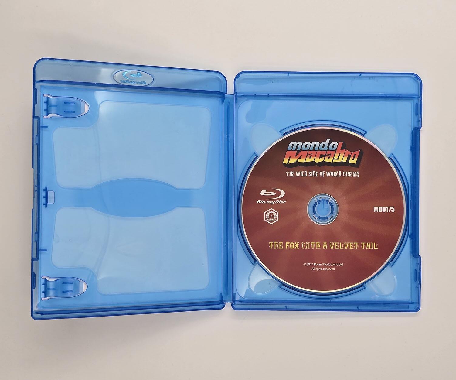 The Fox with a Velvet Tail (AKA In the Eye of the Hurricane) - Blu-Ray - Region A - [Pre-owned] - Mondo Macabro - Item Image 3