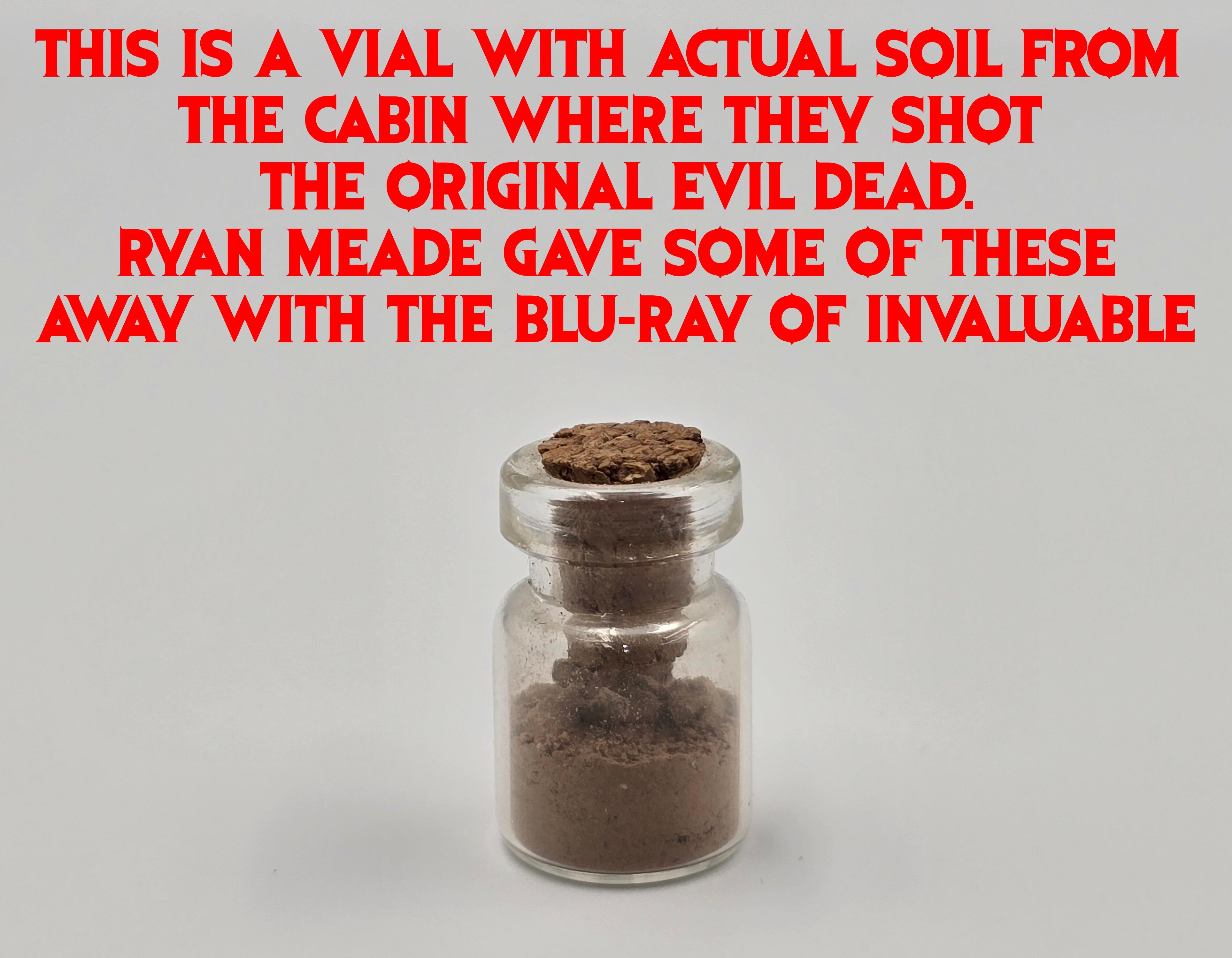 Invaluable (Includes vial of soil from the original Evil Dead cabin) - Limited Edition - Blu Ray-R (Official) - Region Free - [Pre-owned] -  - Item Image 4