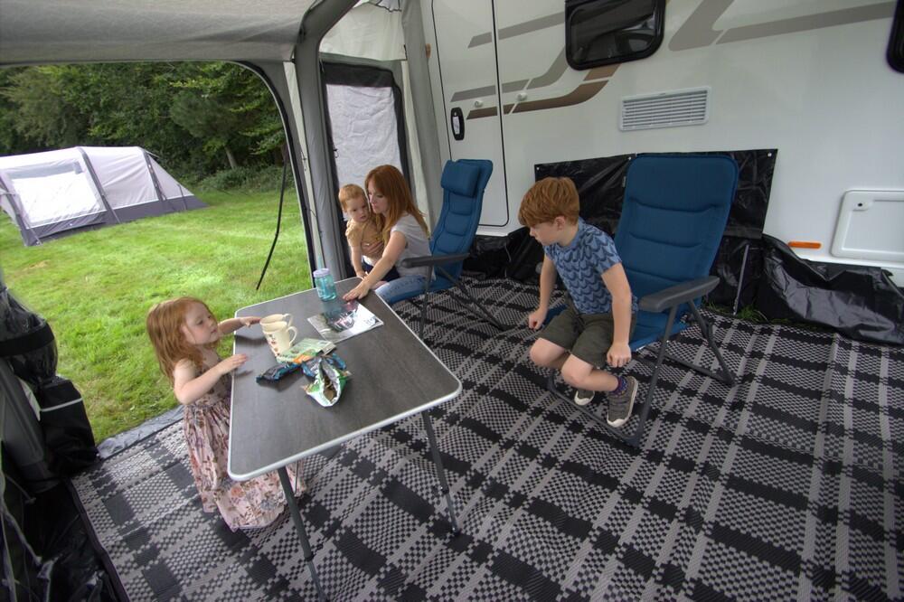 CP213 -Breathable Fitted Carpet -  Montelena 330/Motor Montelena 330 - Lifestyle1