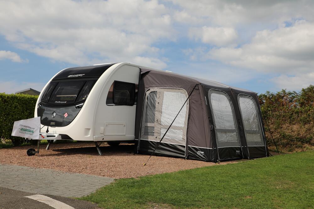 Balletto Air 330 Elements ProShield - FloorplanwithAwning